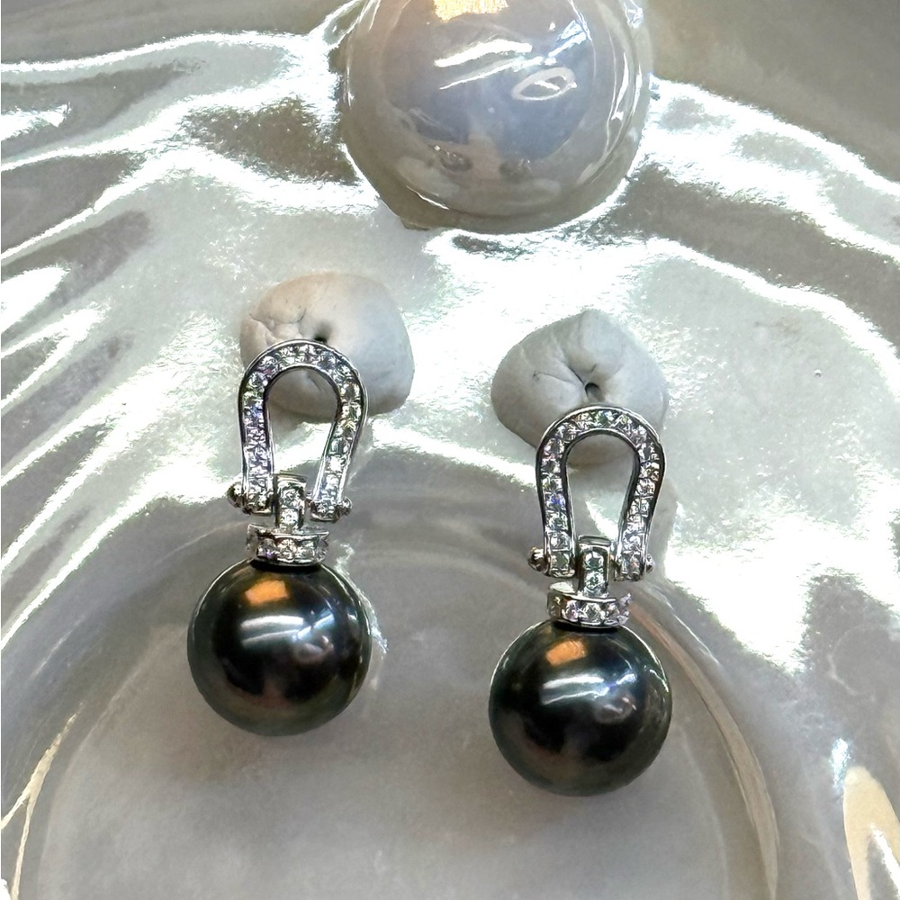 EPT16 Australian Tahitian Charcoal 10-11mm Pearl Horseshoe Earrings 18K WG S925 - Picture 6 of 16